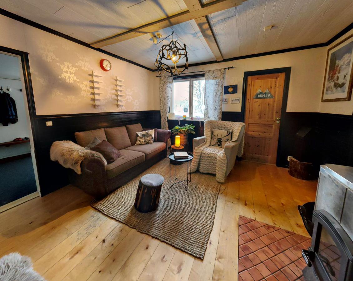 Husky Lodge Hostel Kiruna Exterior photo